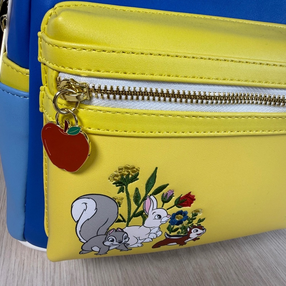 Disney Loungefly Snow White Cosplay Mini Backpack and Wallet Set NWT - Picture 4 of 12